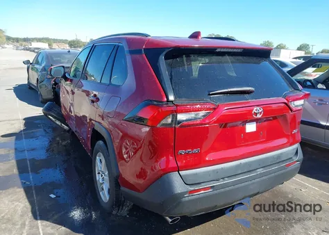 2021 Toyota Rav4 Xle из США, поврежденный, VIN 2T3W1RFV9MW142251